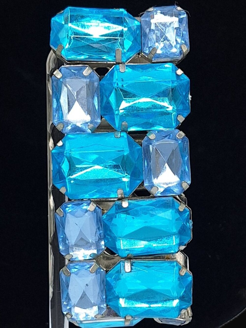 Blue Rhinestone Stretch Bracelet - Picture 3 of 4